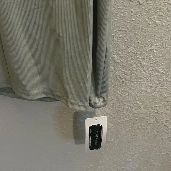 Pastel Green Bodycon Halter Dress - Picture 6 of 9